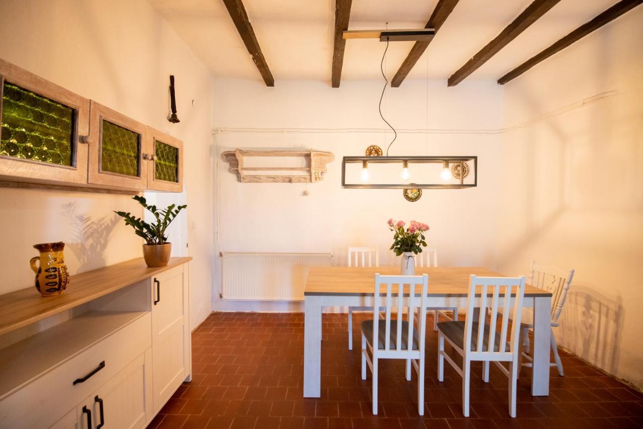 Natura Apartman Tiszafuered Exterior photo