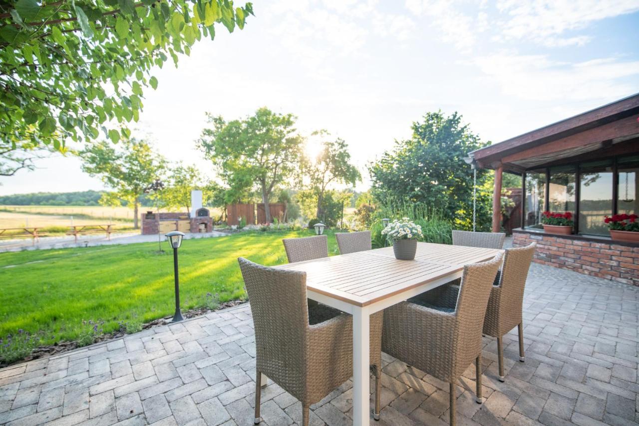 Natura Apartman Tiszafuered Exterior photo