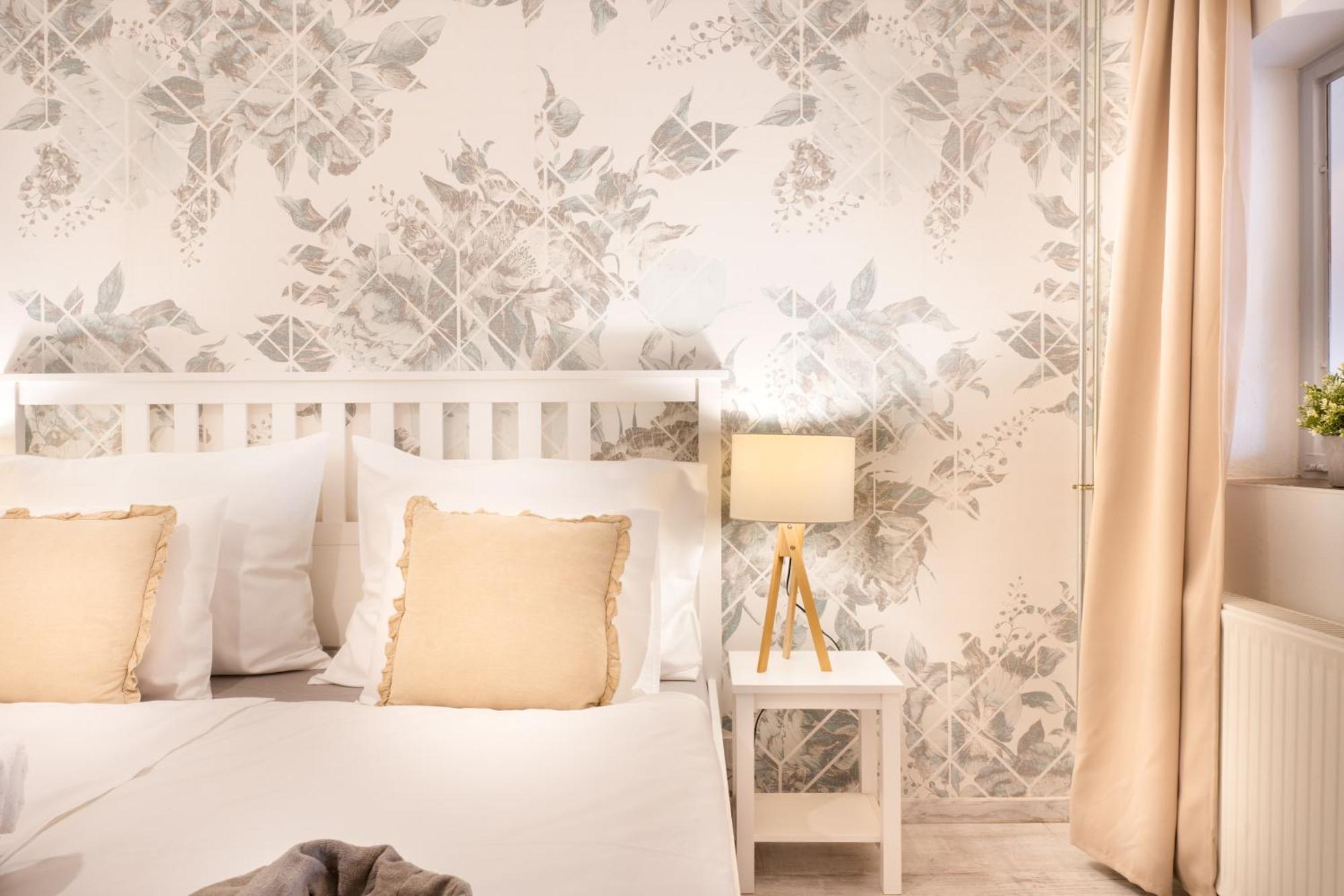 Natura Apartman Tiszafuered Exterior photo