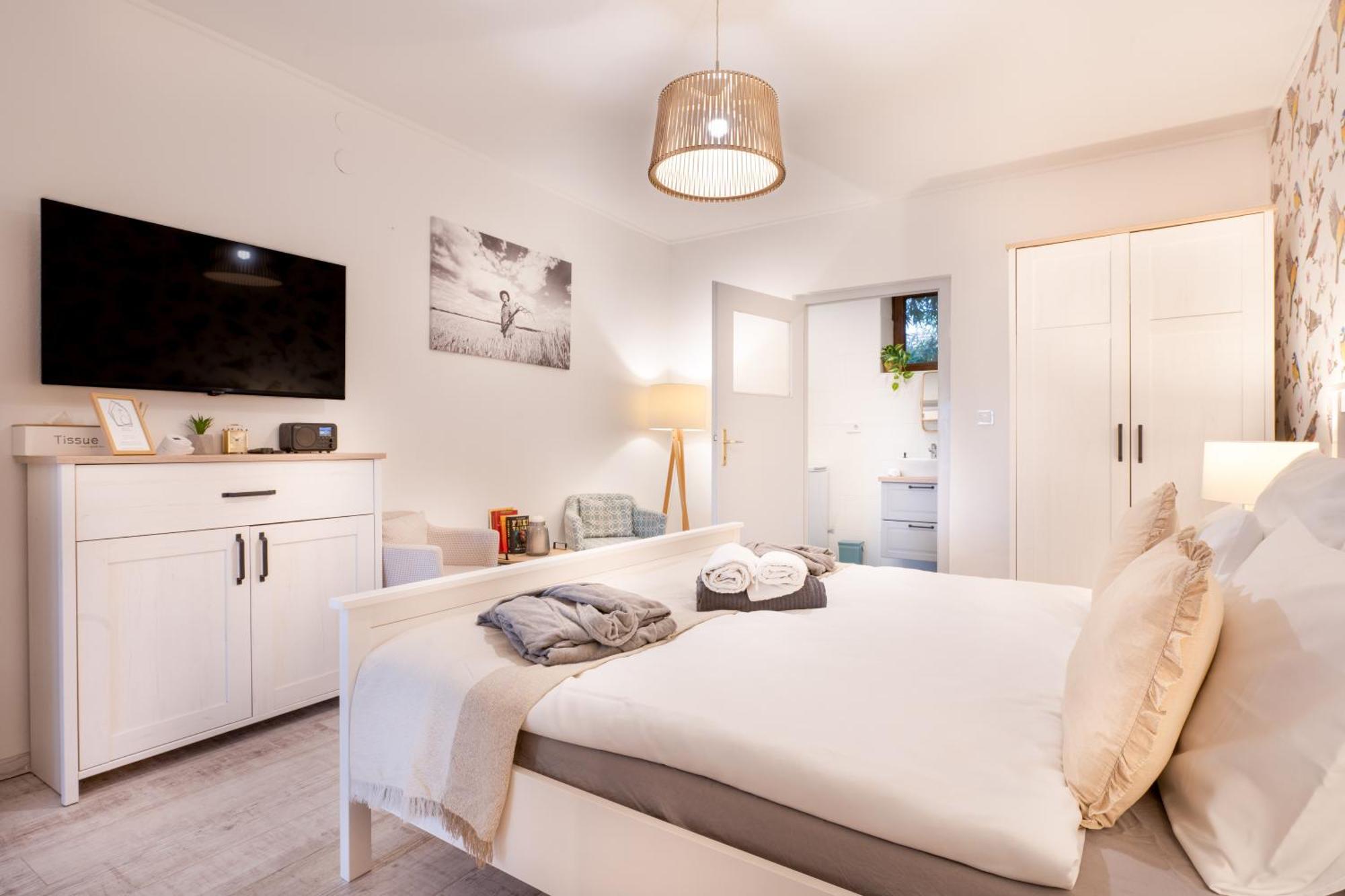 Natura Apartman Tiszafuered Room photo